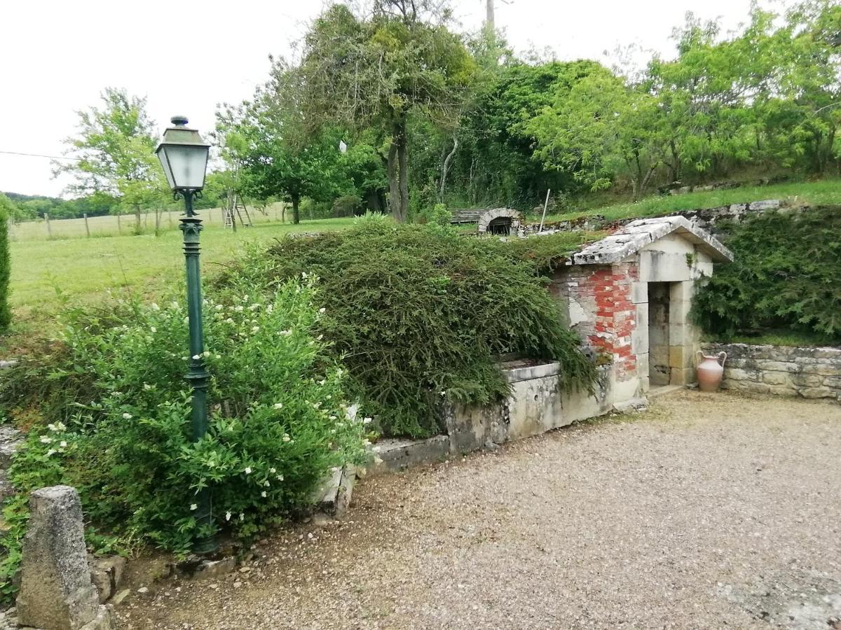 Gite Ancien Lavoir Viserny Экстерьер фото